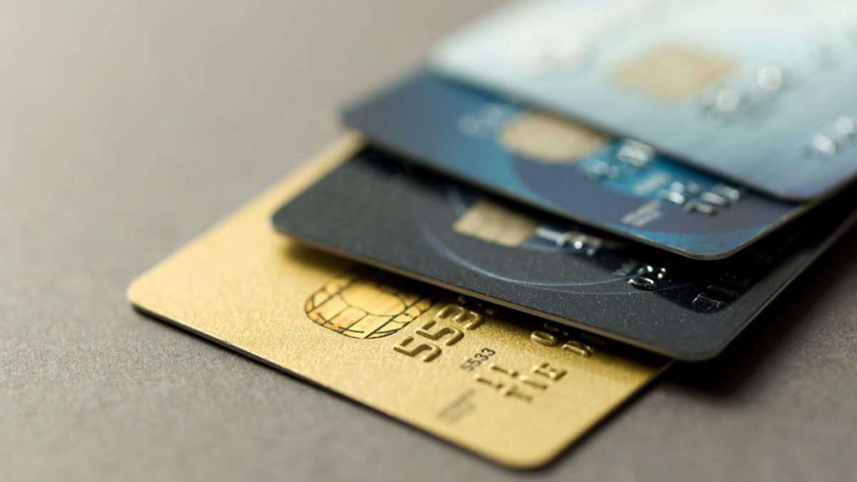 What Are The Benefits Of Using A Visa Credit Card?